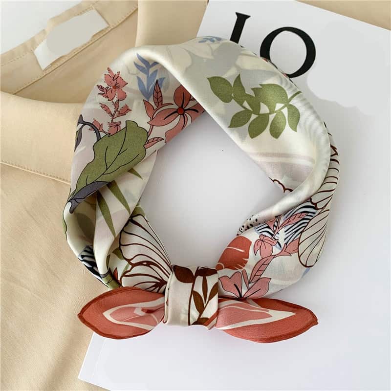 Lilya Lenço Quadrado De Seda Para Senhora Branco Creme Cor-De-Rosa Com Padrão